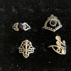 Bundle of 4 Costume Jewelry Size 6 Rings